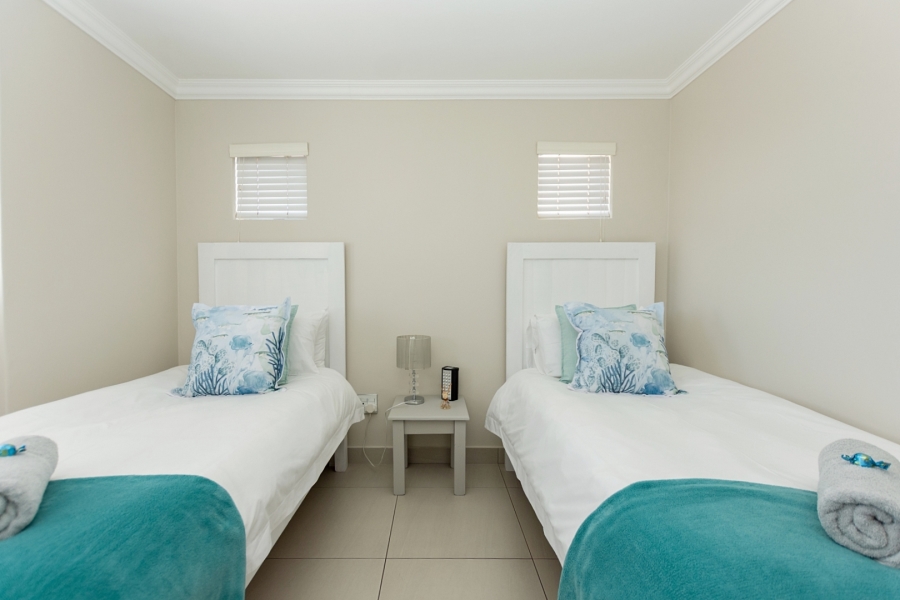 5 Bedroom Property for Sale in Paradise Beach Western Cape